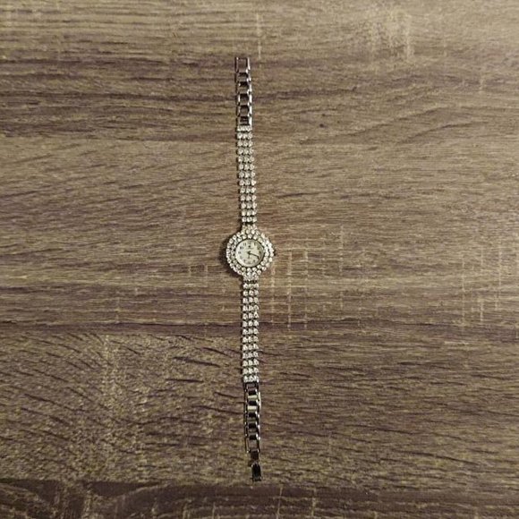 Crystal Watch - Picture 4 of 6